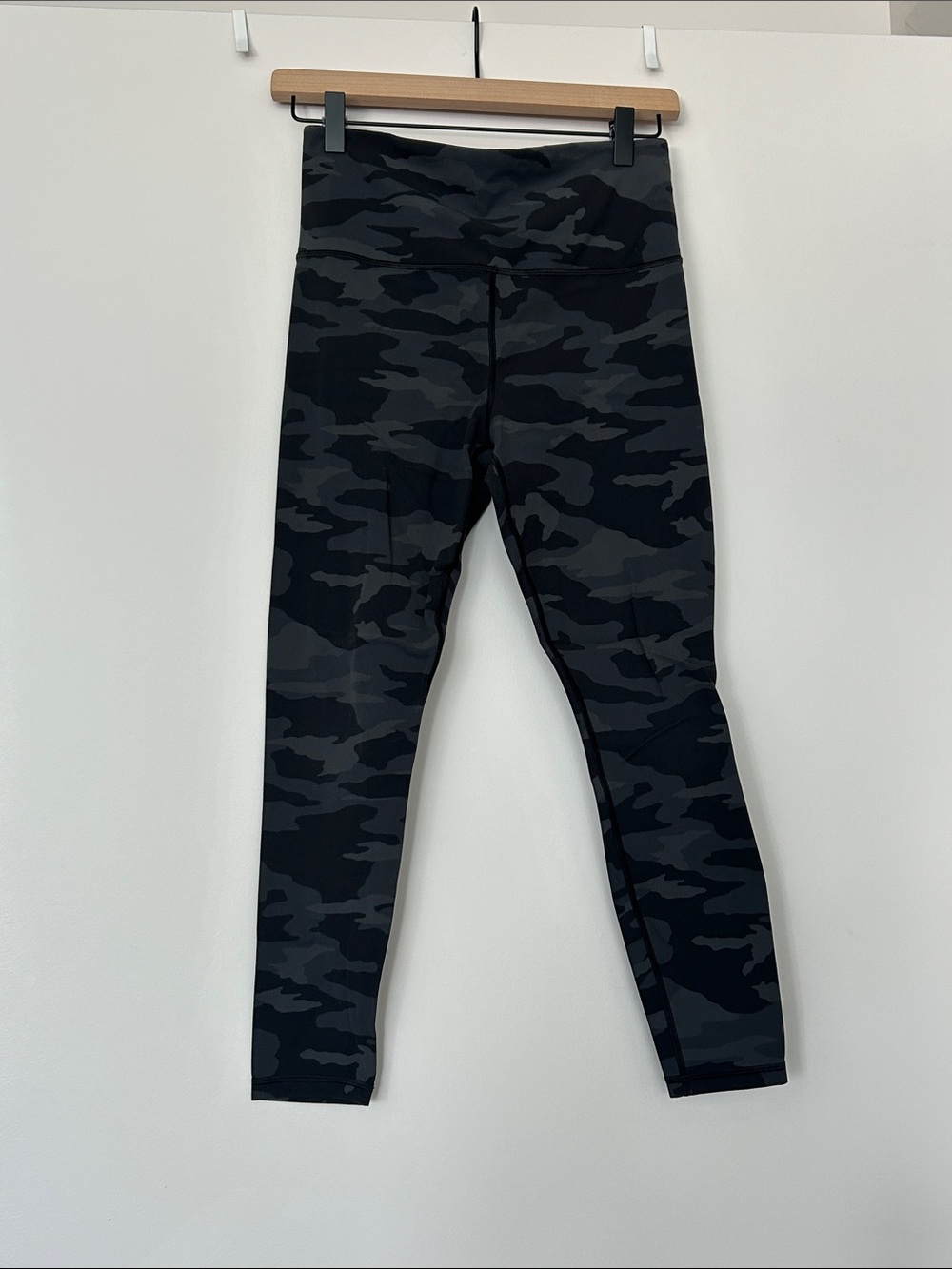 Athleta camo 7/8 leggings